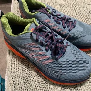 Hoka One One - Worn Once/No Box